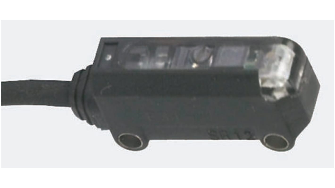 Sensore fotoelettrico Omron E3T-SL13 2M a retroriflessione, rilevamento 5-15 mm, uscita PNP, cavo 2 m, IP67.