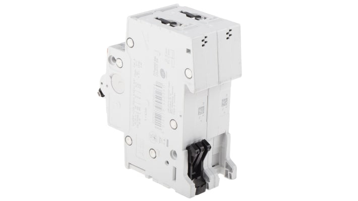 Interruttore magnetotermico ABB S202M-C6, 2P 6A, 10 kA, montaggio su guida DIN, dimensioni 88x35x76 mm, grado di protezione IP20.