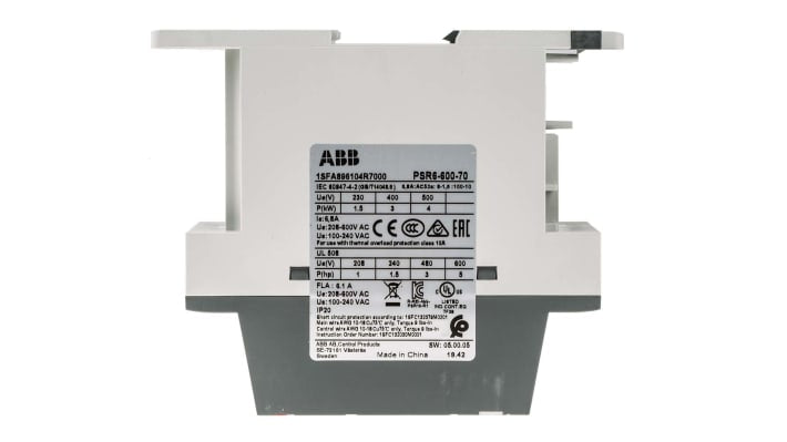 Avviatore soft-start ABB 1SFA896104R7000, 3 fasi, 3 kW, 600 V, IP20, dimensioni 113,5 x 45 x 140 mm.