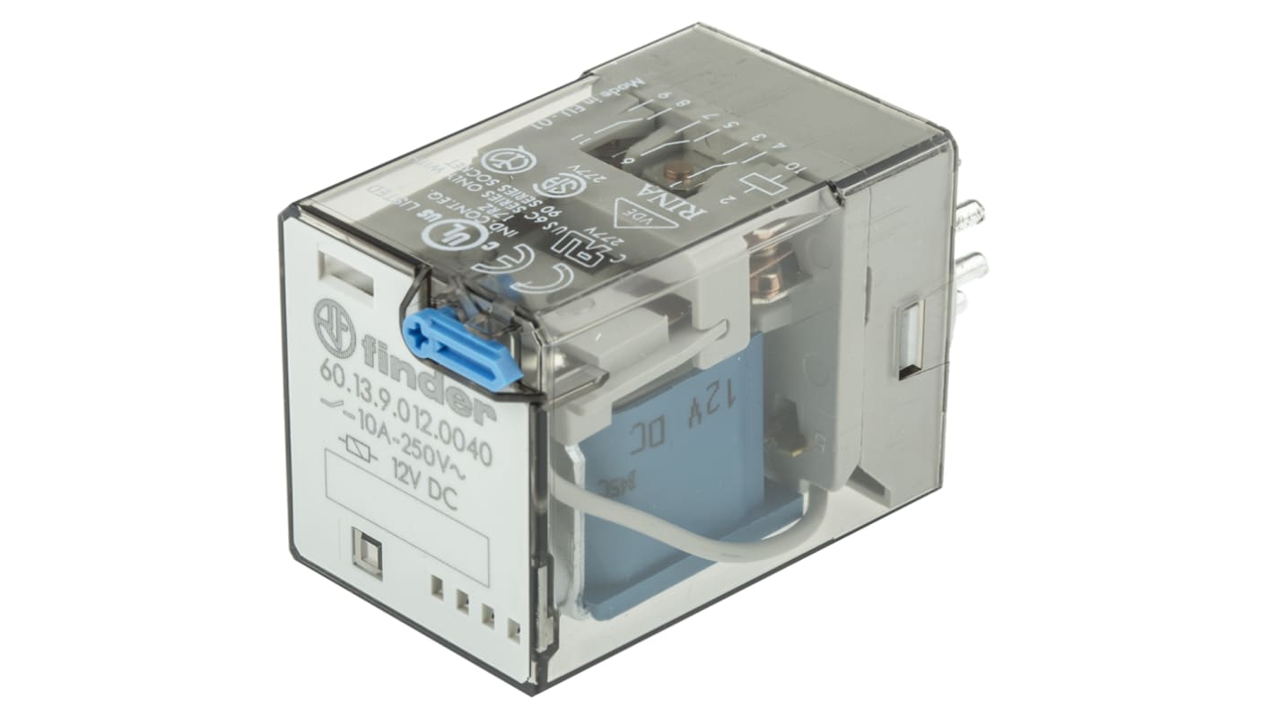 Finder 60.13.9.012.0040, relè di potenza 3PDT a innesto, bobina 12V cc, corrente 10A, dimensioni 32,5mm x 36,4mm x 54,2mm.