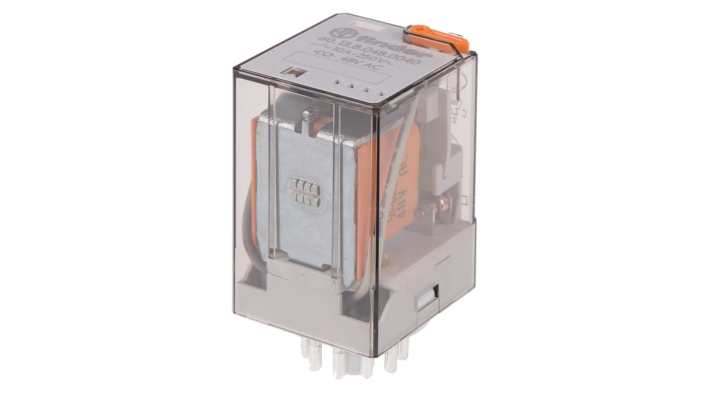 Finder 60.13.8.048.0040, relè di potenza 3PDT a innesto, bobina 48V, corrente nominale 10 A, temperatura operativa -40/+70 °C.