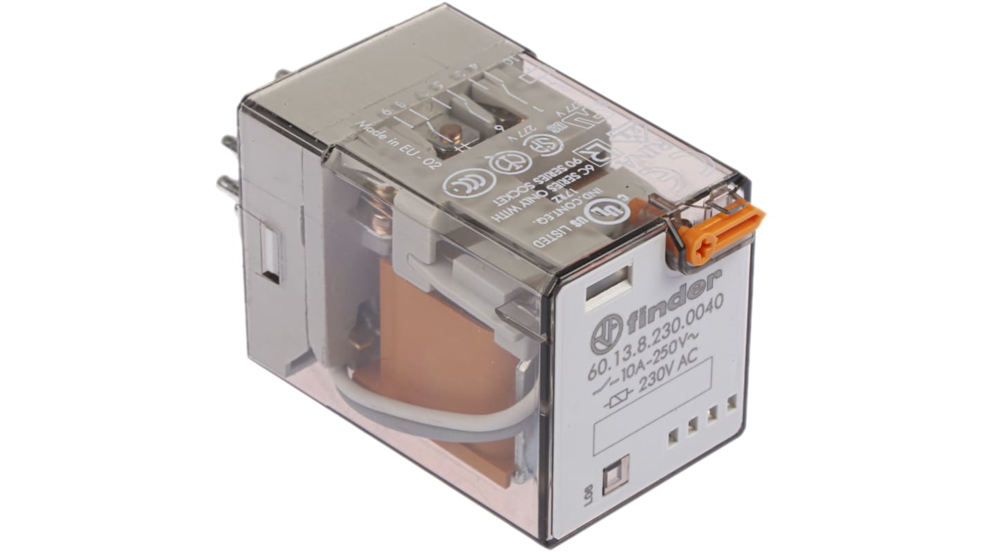 Finder 60.13.8.230.0040, relè di potenza 3PDT, bobina 230V, montaggio a innesto, dimensioni 32,5mm x 54,2mm x 36,4mm.
