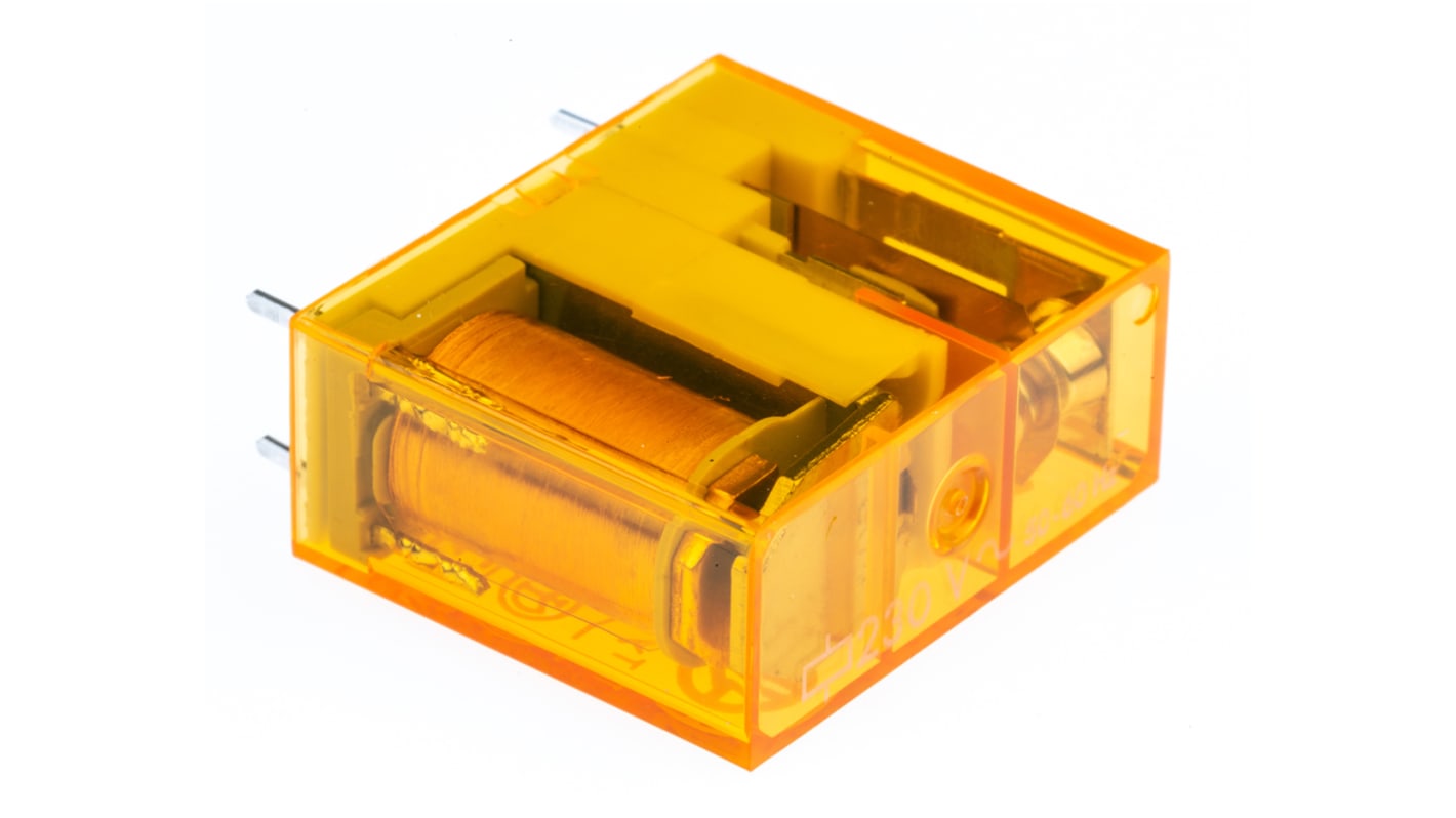 Finder 40.31.8.230.0000, relè di potenza SPDT per montaggio su PCB, 10A, bobina 230V, dimensioni 29x25x12.4mm.