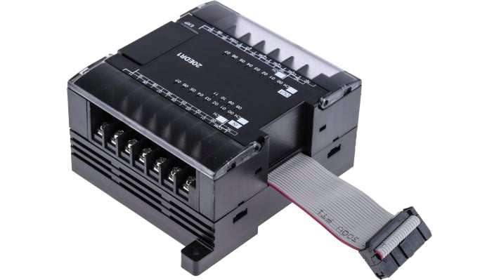 Modulo di espansione PLC Omron CP1W-20EDR1, 12 ingressi, 8 uscite a relè, dimensioni 90 x 86 x 50 mm.