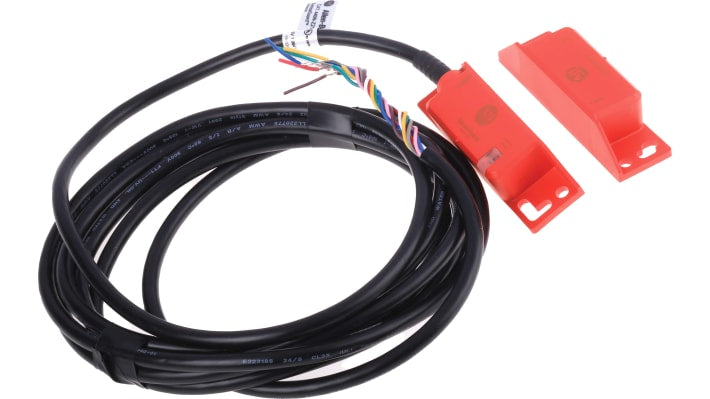 Interruttore di sicurezza RFID Allen Bradley Guardmaster 440N-Z21SS2AN, 24V cc, grado di protezione IP69K, attuatore incluso, dimensioni 88.14 x 24.99 x 20.65 mm.