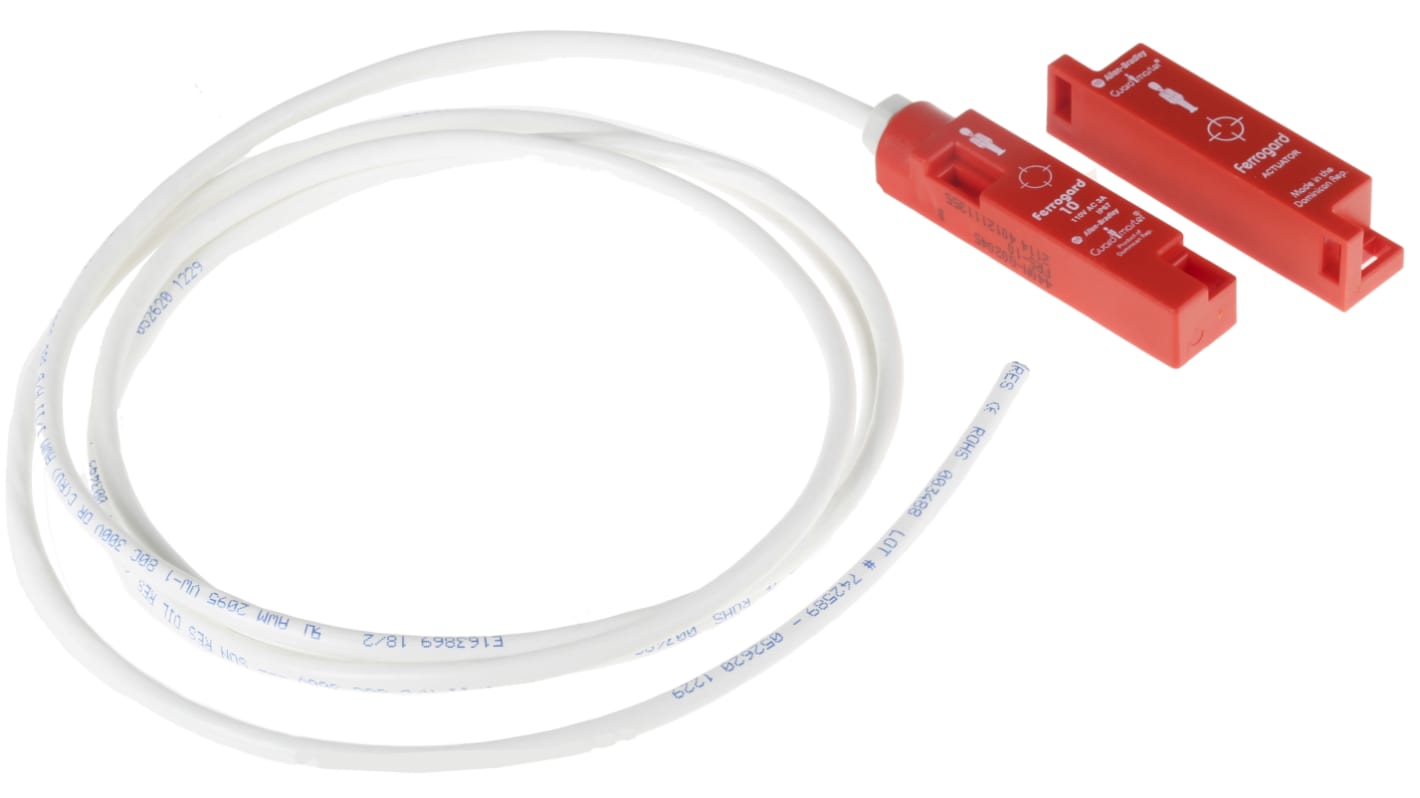 Interruttore di sicurezza magnetico Allen Bradley Guardmaster 440N-G02045, 110V, IP67, dimensioni 84x19x16 mm, attuatore incluso.