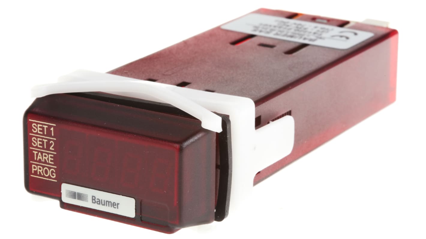 Baumer TA1220.015AX01, misuratore digitale da pannello con display LED rosso, ingresso a impulsi, protezione IP65, dimensioni 45x22 mm.