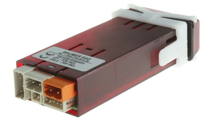 Baumer TA1220.015AX01, misuratore digitale da pannello con display LED rosso, ingresso a impulsi, protezione IP65, dimensioni 45x22 mm.