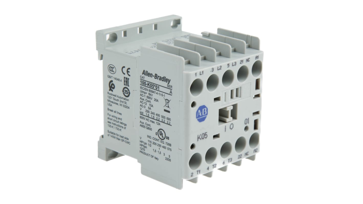 Contattore Allen Bradley 100-K05DJ01, 3 poli, 1NC, 5A, 2,2 kW, 24V c.c. per controllo motori. Compatto e affidabile per spazi limitati.