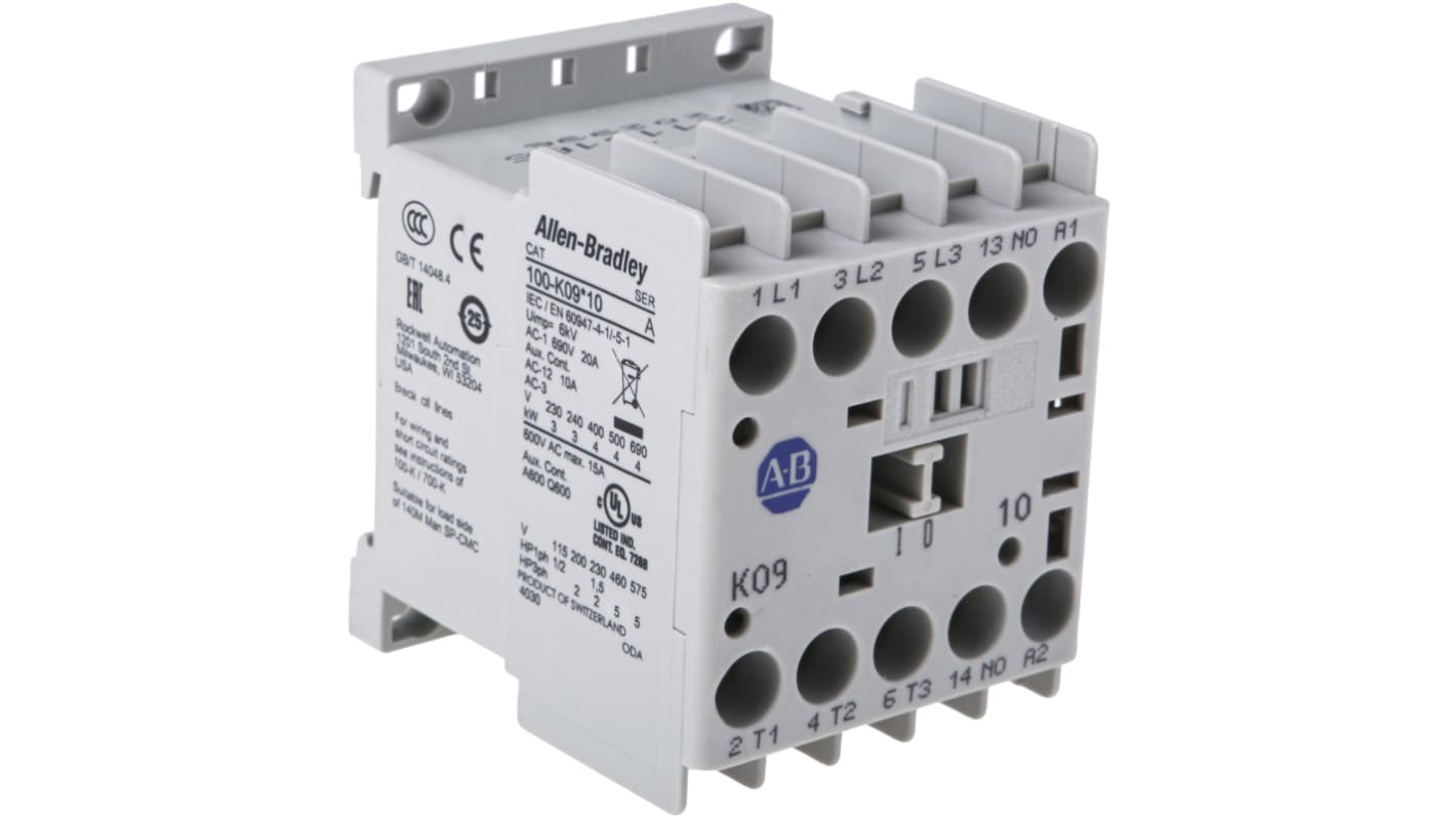 Contattore Allen Bradley 100-K09ZJ10, 3 poli, bobina 24 V c.c., corrente 9 A, dimensioni 108,2 x 44,9 x 82,7 mm.