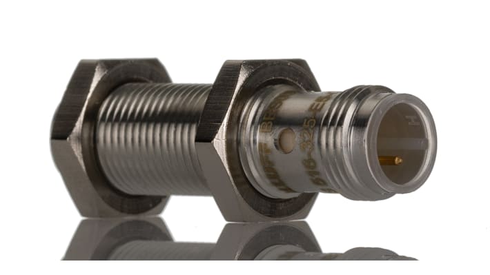 Sensore di prossimità cilindrico BALLUFF BES 516-325-E5-C-S4, tecnologia PNP M12, rilevamento a 2 mm, IP68, montaggio a filo.