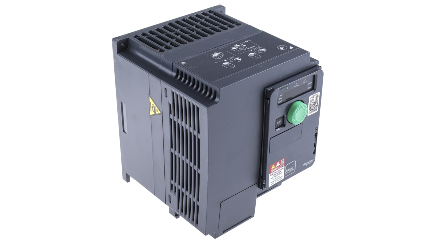 Azionamento a velocità variabile Schneider Electric ATV320U22N4C: 2,2 kW, 400 V c.a., 3 fasi, frequenza 0,1-599Hz. Ideale per motori sincroni e asincroni.