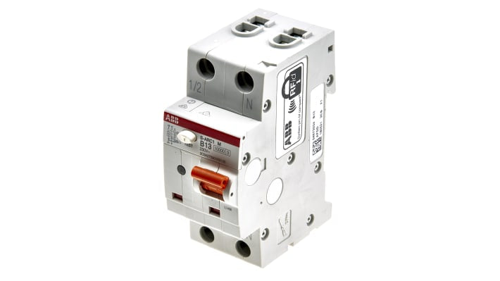 Interruttore magnetotermico ABB Tipo B, 1P+N, 13A, 10 kA, montaggio su guida DIN, dimensioni 35mm x 85mm x 69mm.