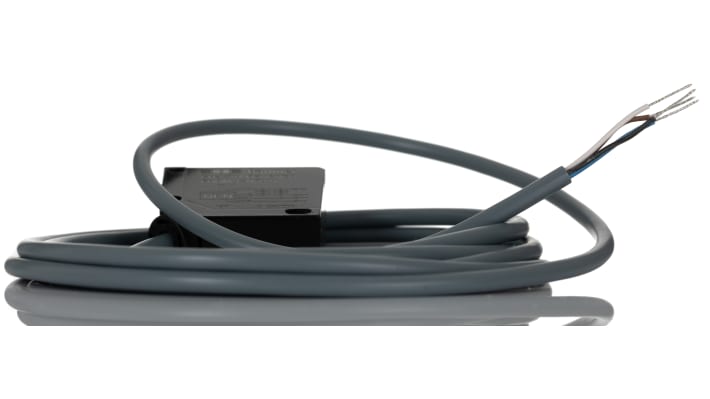 Sensore fotoelettrico Baumer FHDM 12N5001, rettangolare, rilevamento 15-300 mm, uscita NPN, IP67, alimentazione 10-30 V.