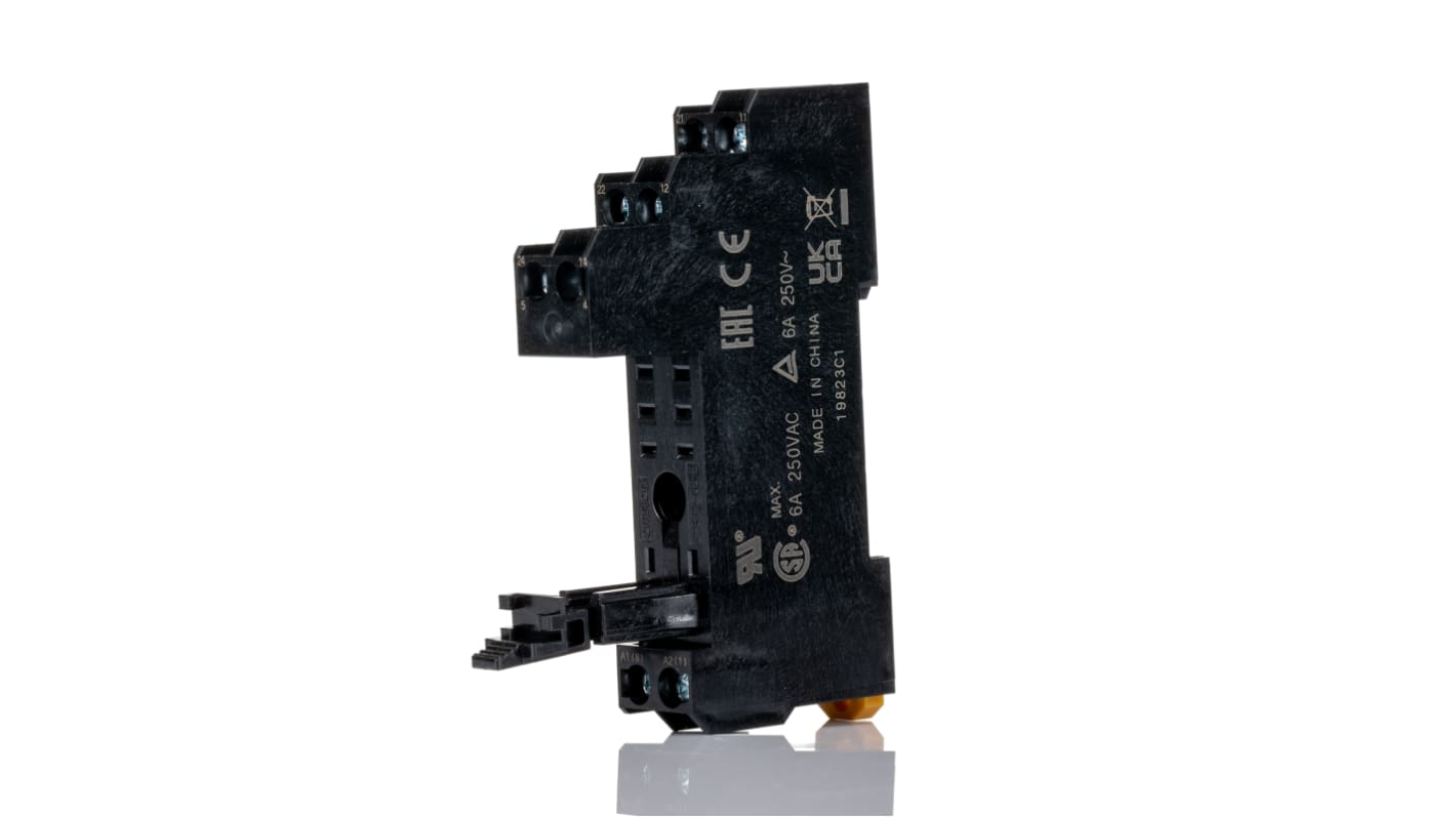 Connettore femmina per relè OMRON P2RFZ-08-E, 79x15,5x61mm, 8 pin. Ideale per automazione industriale e sistemi di sicurezza.