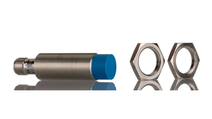 Sensore di prossimità cilindrico PNP Sick IME18-12NPSZC0K, induttivo M18, rilevamento 12 mm, IP67, alimentazione 10-30 V.