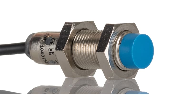 Sensore di prossimità cilindrico Sick IME12-04NNSZW2K, NPN normalmente aperto, gamma di rilevamento 4 mm, custodia in metallo, IP67.