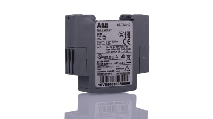 Relè timer ABB, montaggio su guida DIN, intervallo 0,05 s - 100 h, alimentazione 24 - 240 V CA, dimensioni 17,5 mm x 63 mm x 63 mm.