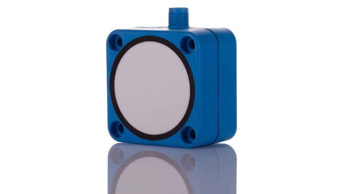 Sensore di prossimità PNP Sick UC30-215162, tecnologia a ultrasuoni, rilevamento 600-6000 mm, IP65/IP67, dimensioni 36.7x62.2x62.2 mm.