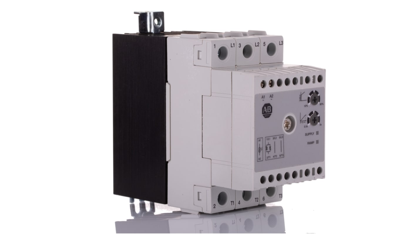 Soft starter Rockwell Automation 154-TP1C12NCD, 3 fasi, 6,3 kW, montaggio su guida DIN, dimensioni 54x113x90 mm.