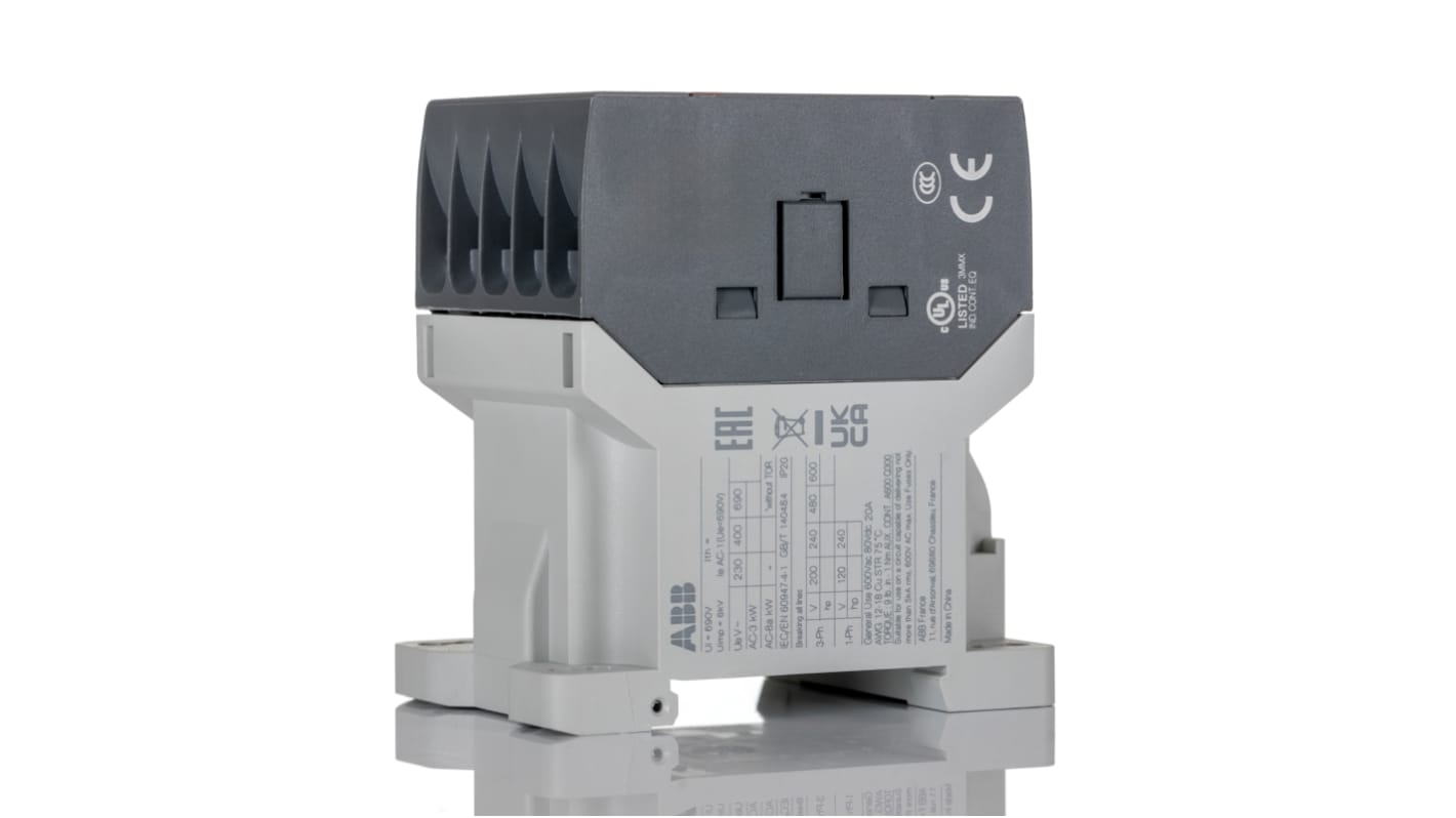 Contattore ABB 1SBL111001R2001 AS12-30-01-20 per controllo motori, 3 poli, 24 A, 24 V, dimensioni 45 x 72,5 x 68 mm.