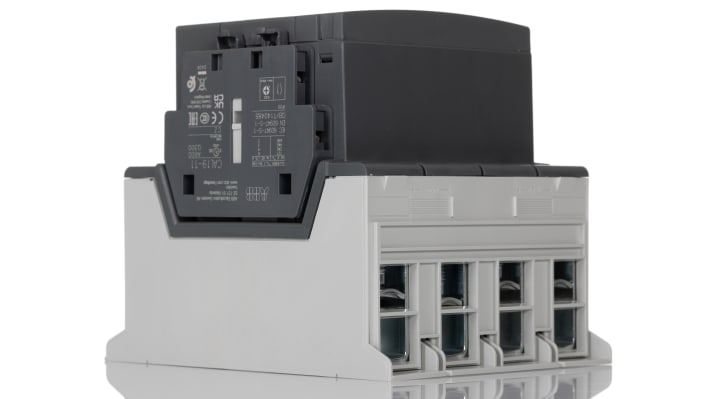 Contattore ABB 1SFL447101R1311 AF140-40-11-13, 4 poli, 200 A, 75 kW, 250 V, dimensioni 128x120x150 mm, per controllo motori.