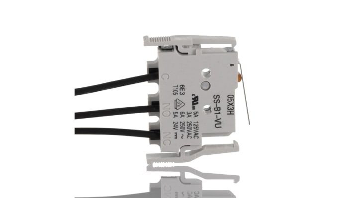Contatto di commutazione ABB 1SDA066431R1 per interruttore automatico, 250V, compatibile con SACE Tmax XT. Richiede minima configurazione.