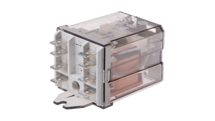 Finder Relè monostabile DPDT, bobina 110V ca, montaggio su flangia, dimensioni 38.2 x 38.2 x 68mm.