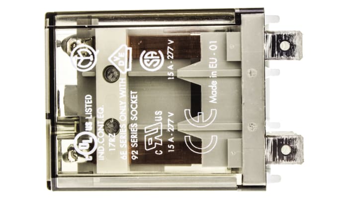 Finder Relè monostabile DPST 230V, montaggio su flangia, dimensioni 38.2 x 38.2 x 68mm, corrente massima 16A.