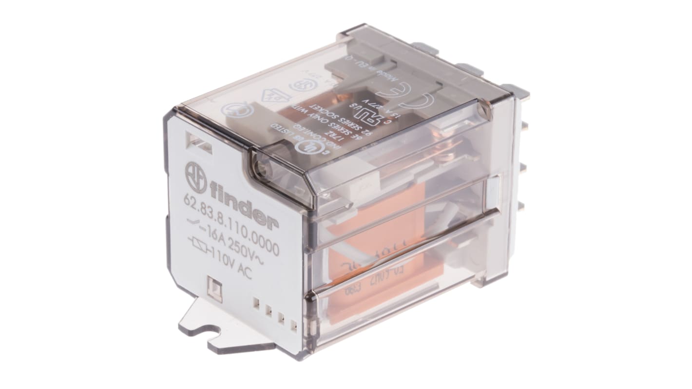 Finder 62, relè di potenza 3PDT, bobina 110V, montaggio su flangia, corrente 16A, dimensioni 68x35.8x38.2mm.