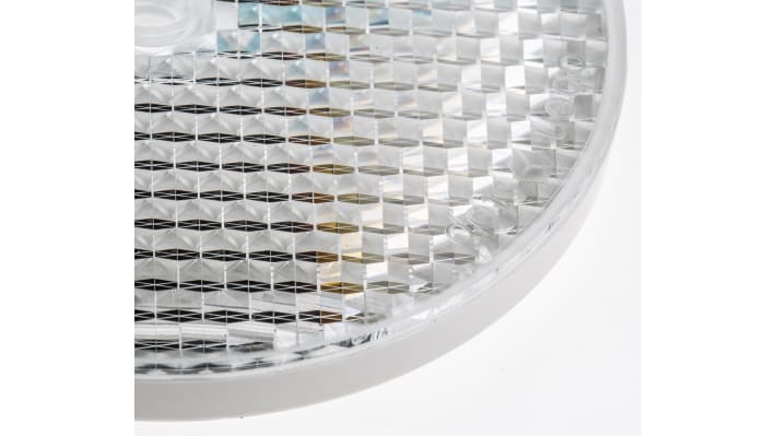 Riflettore per sensore retroriflettente Sick C110A, compatibile con vari modelli, offre opzioni di montaggio flessibili.