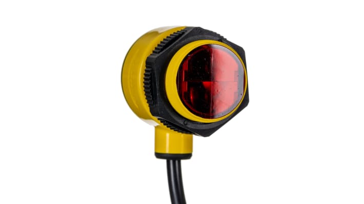 Sensore fotoelettrico cilindrico Banner T30SP6LP a retroriflessione, rilevamento 50 mm a 6 m, uscita PNP, IP69K.