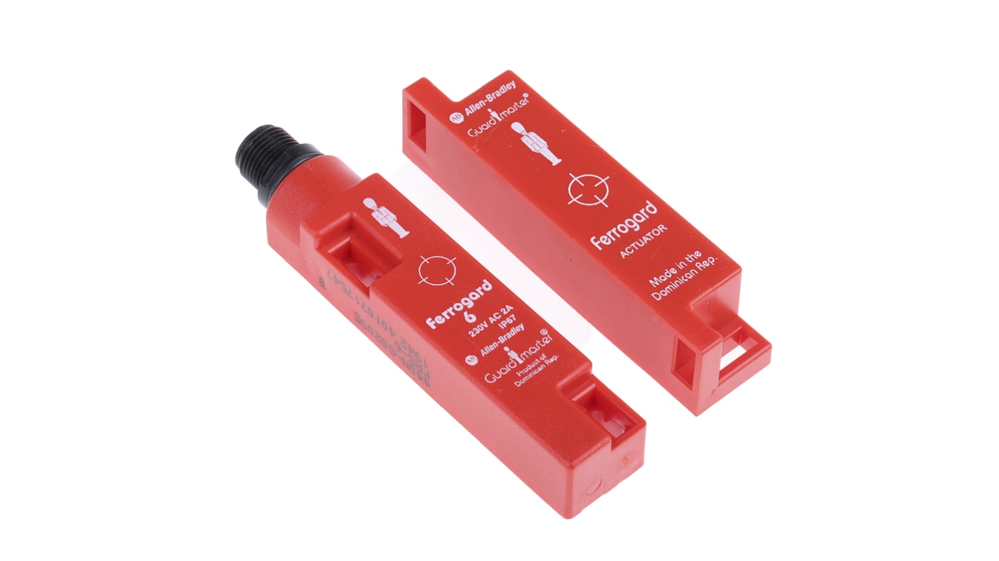 Interruttore di sicurezza magnetico Allen Bradley Guardmaster 440N-G02095, IP67, contatti NC, dimensioni 84mm x 19mm x 16mm.