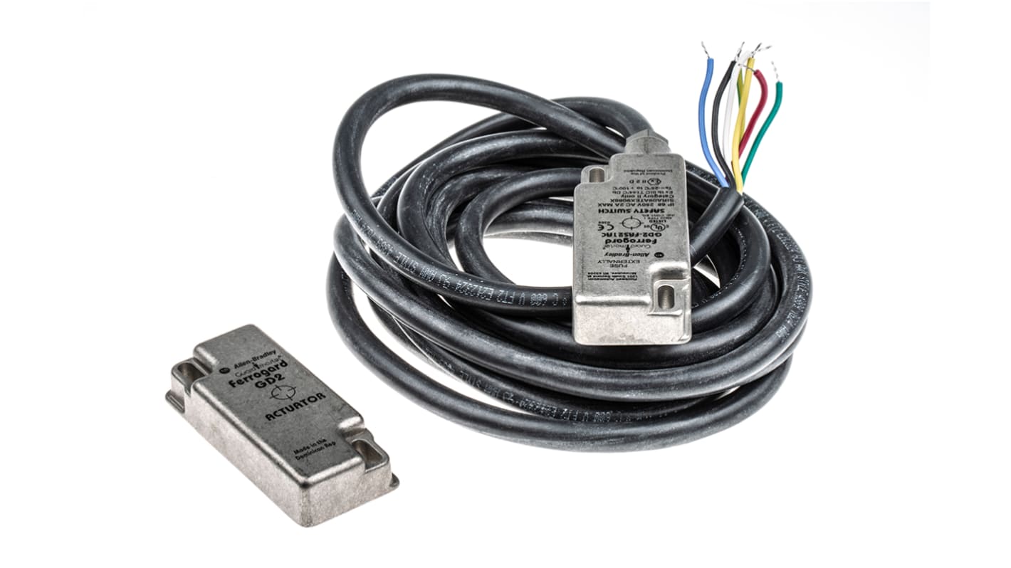 Interruttore di sicurezza senza contatto Allen Bradley Guardmaster 440N-G02117, 250V, 2NC, 1NO, IP68, dimensioni 78.5x33.5x16 mm.