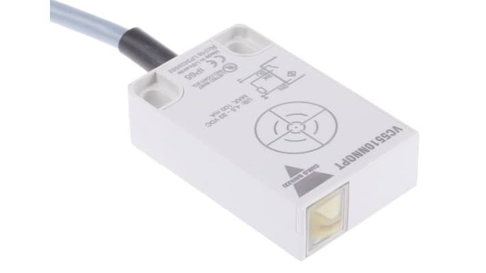 Sensore di livello NPN Carlo Gavazzi VC5510NNOPT, rilevamento 2-10 mm, alimentazione 5-30 V c.c., grado di protezione IP65.
