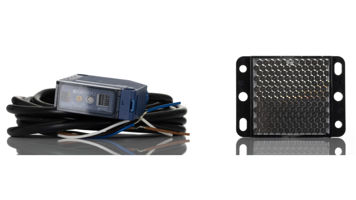 Sensore fotoelettrico compatto Telemecanique Sensors XUKT1KSML2, rilevamento fino a 1,5 m, uscita PNP, IP65, cavo 2 m incluso.