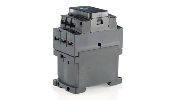 Contattore Schneider Electric LC1D18BD 3 poli 32A 7,5 kW 24V c.c. Resistente a sovratensioni, ideale per industria automazione e robotica.