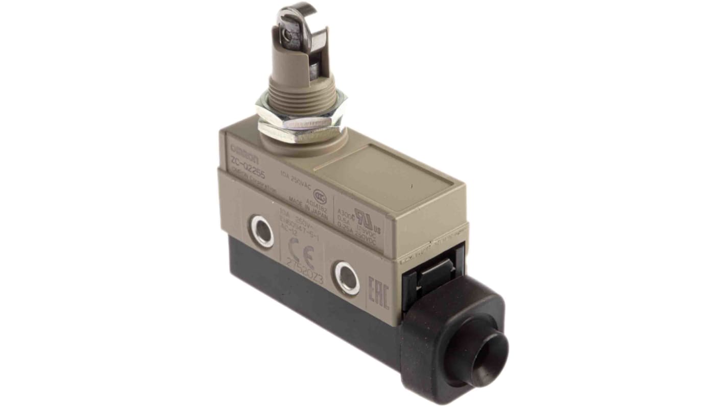 Interruttore di fine corsa Omron ZC-Q2255, stantuffo NO/NC, IP67, 250V, 10A, dimensioni 69.4mm x 70mm x 21.7mm, peso 92g.