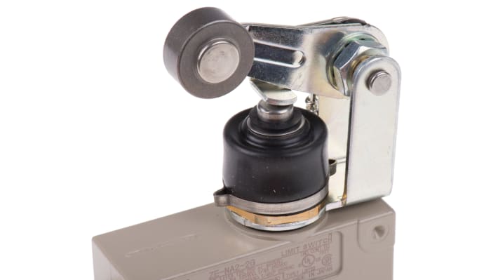 Interruttore di fine corsa a leva a rullo Omron ZE-NA2-2G, configurazione SPDT, contatti NO/NC, protezione IP65, dimensioni 78.9 x 86 x 25.4 mm.