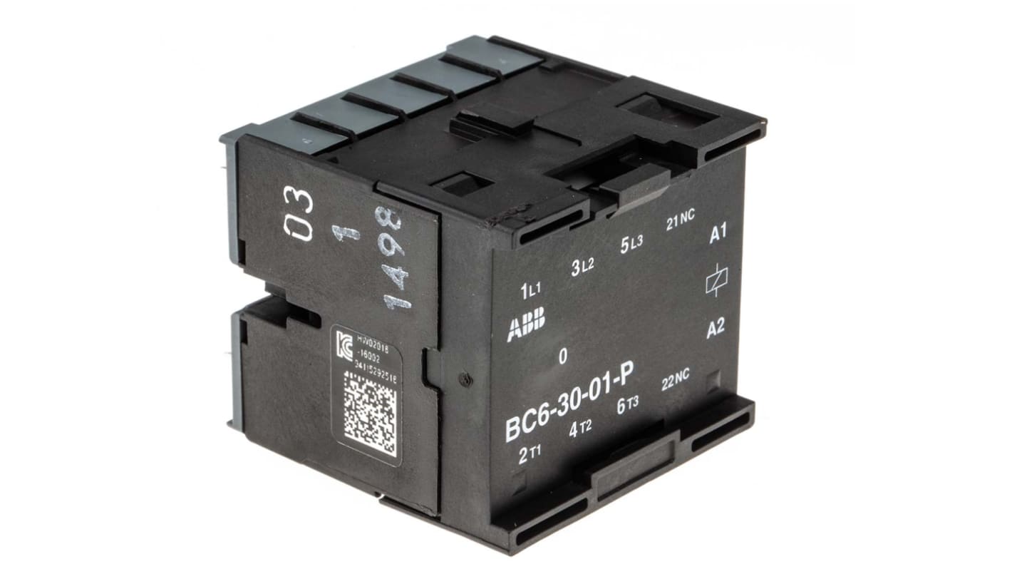 Contattore ABB BC6-30-01-P01, 3 poli, 6 A, bobina 24 V c.c., montaggio su guida, dimensioni 45,5 x 47,5 x 51,5 mm.