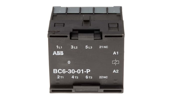 Contattore ABB BC6-30-01-P01, 3 poli, 6 A, bobina 24 V c.c., montaggio su guida, dimensioni 45,5 x 47,5 x 51,5 mm.