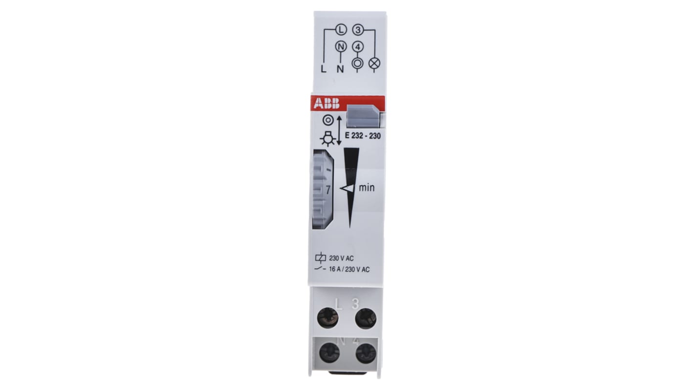 Pulsante temporizzatore ABB 2CDE110000R0501, per interruttori luce scala, intervallo 1-7 minuti, dimensioni 88x59 mm.