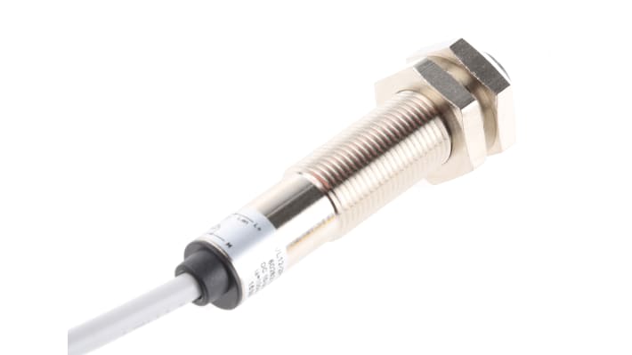 Sensore fotoelettrico cilindrico Sick VL12-2P132 a retroriflessione, rilevamento fino a 2,8 m, montaggio filettato, IP67.