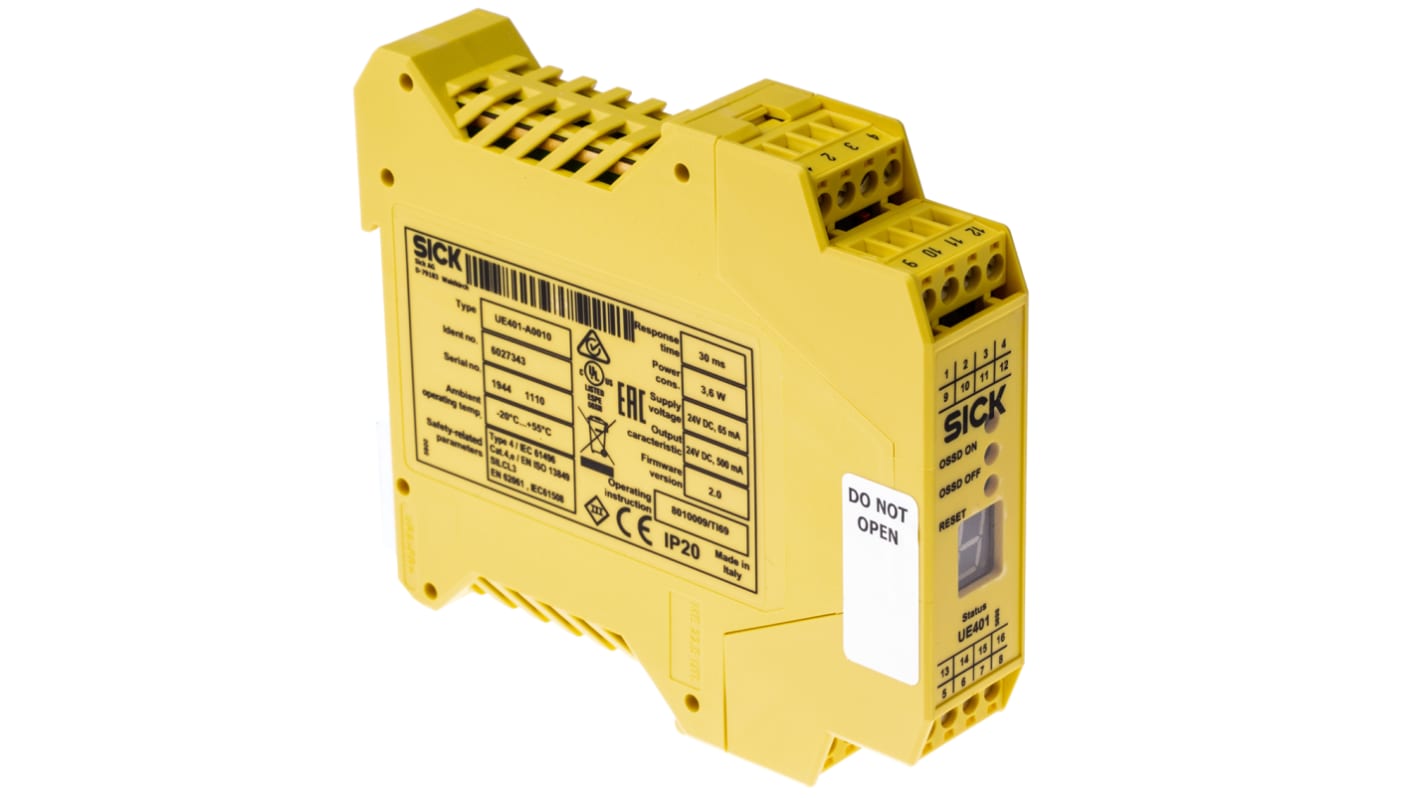Relè di sicurezza Sick UE401, 28.8V cc, Tipo 4, IP67, supporta 4 coppie di sensori, dimensioni 66mm x 23mm x 113.5mm.