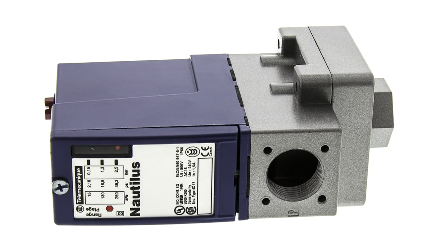 Sensore di pressione differenziale Telemecanique Sensors XMLA002A2S11, IP66, 0.15-2.5 bar, uscita relè, -25/+70 °C.