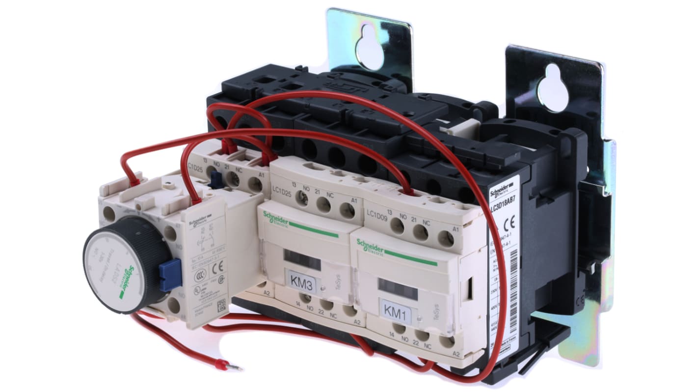 Schneider Electric LC3D18AB7, starter stella-triangolo per motori a gabbia, potenza 22 kW, tensione 24 V c.a., dimensioni 124 mm x 144 mm x 139 mm.