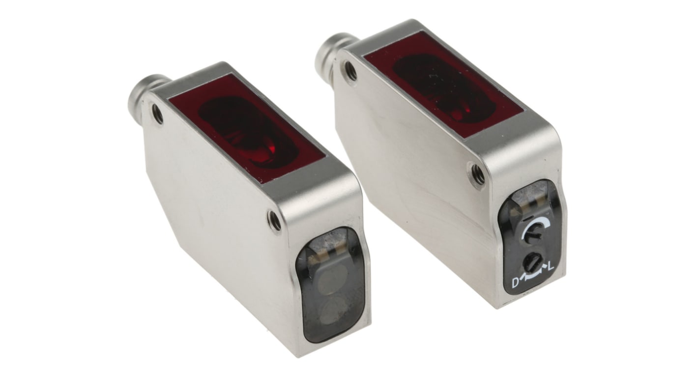 Omron E3ZM-T86, sensore fotoelettrico rettangolare a fascio diretto, rilevamento fino a 15 m, custodia in acciaio inox IP67/IP69K.