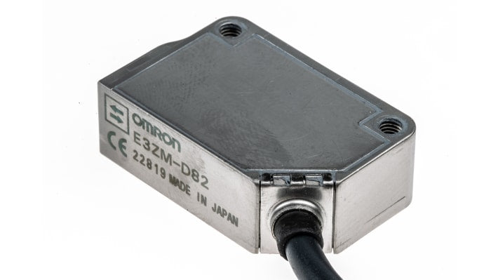 Sensore fotoelettrico rettangolare Omron E3ZM-D82 2M, rilevamento fino a 1 m, corpo in acciaio inox, IP67/IP69K.