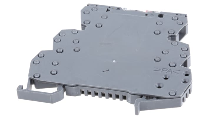 Relè d'interfaccia ABB RB121PG-5VDC, SPDT, montaggio su guida DIN, 5V cc, dimensioni 70 x 6 x 75 mm, peso 20 g.