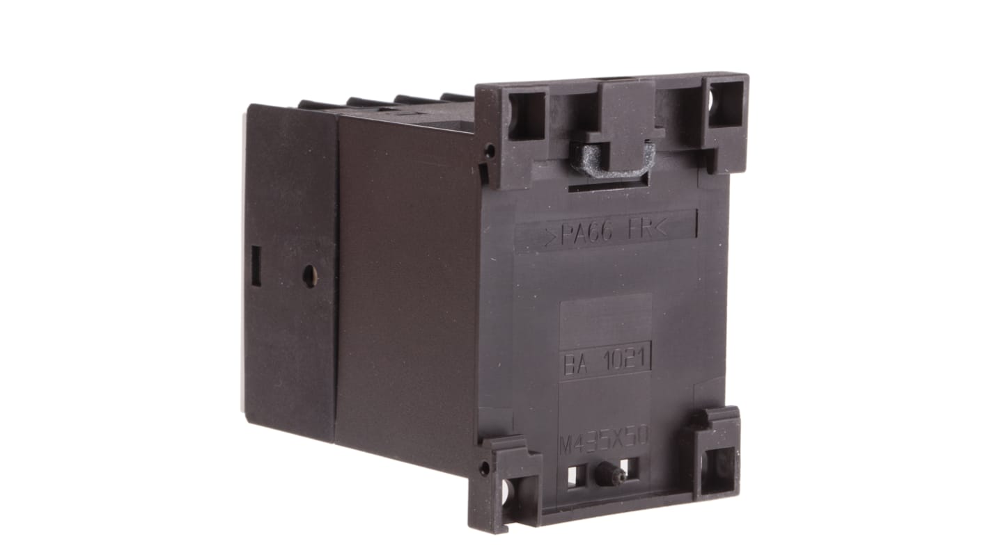 Relè contattore Lovato 11BG0031D024, 4 poli, 10 A, 24 V c.c., montaggio su guida DIN, dimensioni 44x58x57 mm, grado di protezione IP20.